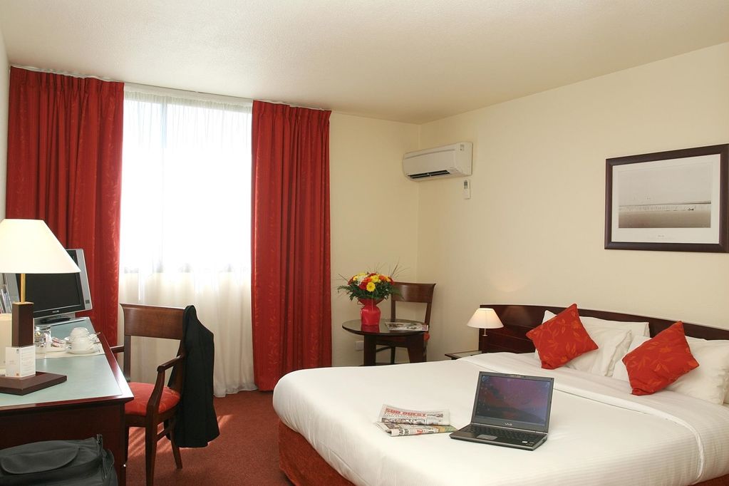 Kyriad Prestige Bordeaux Aeroport Hotel Mérignac Room photo